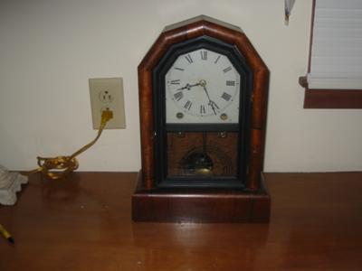 Mantel clock