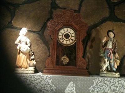 Waterbury Parlor or Kitchen Clock