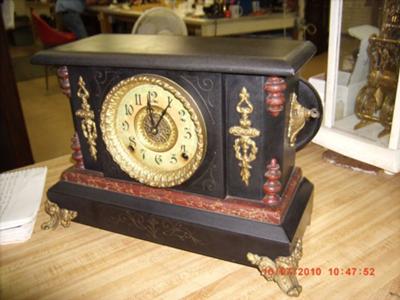 E. Ingraham Black Mantel Clock