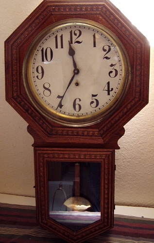 A Gilbert Schoolhouse Clock