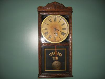 Store Regulator Clock