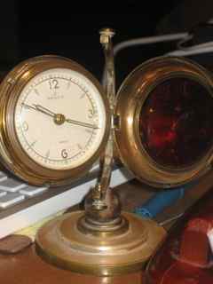 Rensie Globe Clock