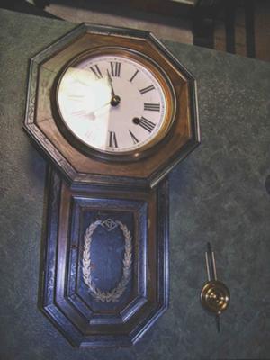 ST Wall clock